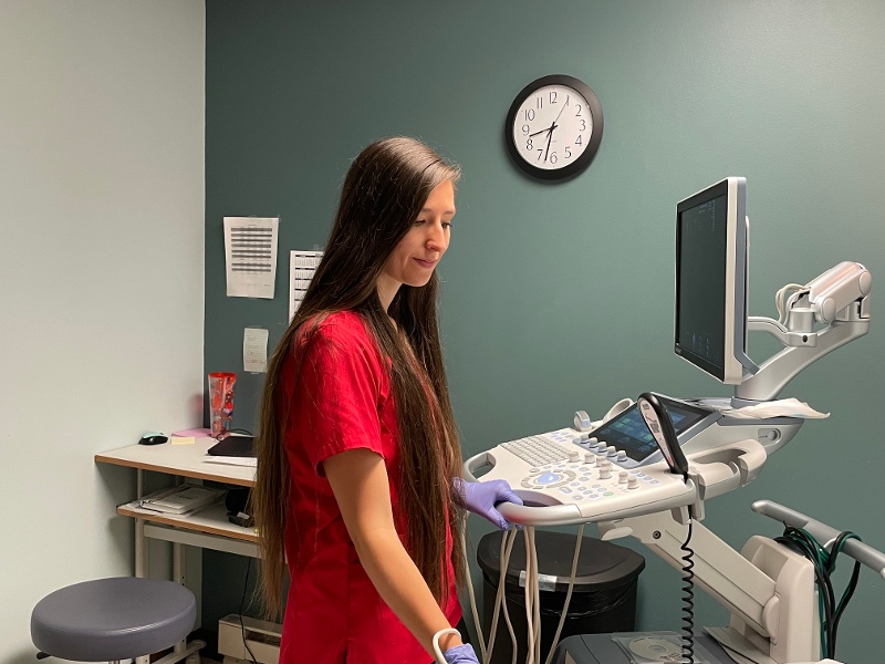 AIUM-accredited sonographer