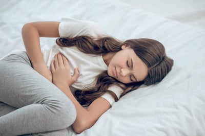 teen-abdominal-pain